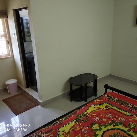 Chottanikara Hotel Woodlands المظهر الخارجي الصورة