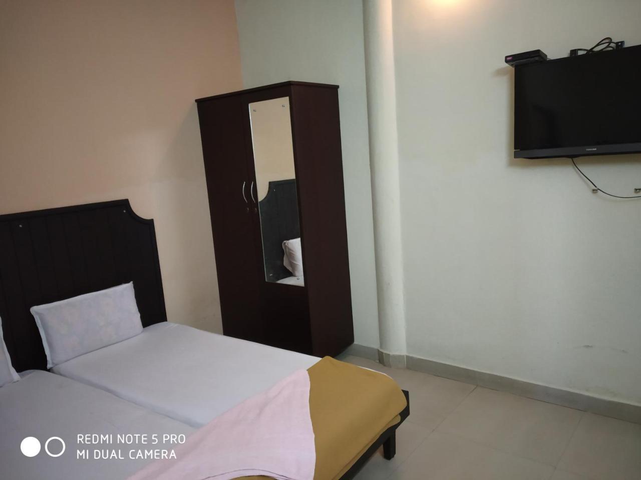 Chottanikara Hotel Woodlands المظهر الخارجي الصورة