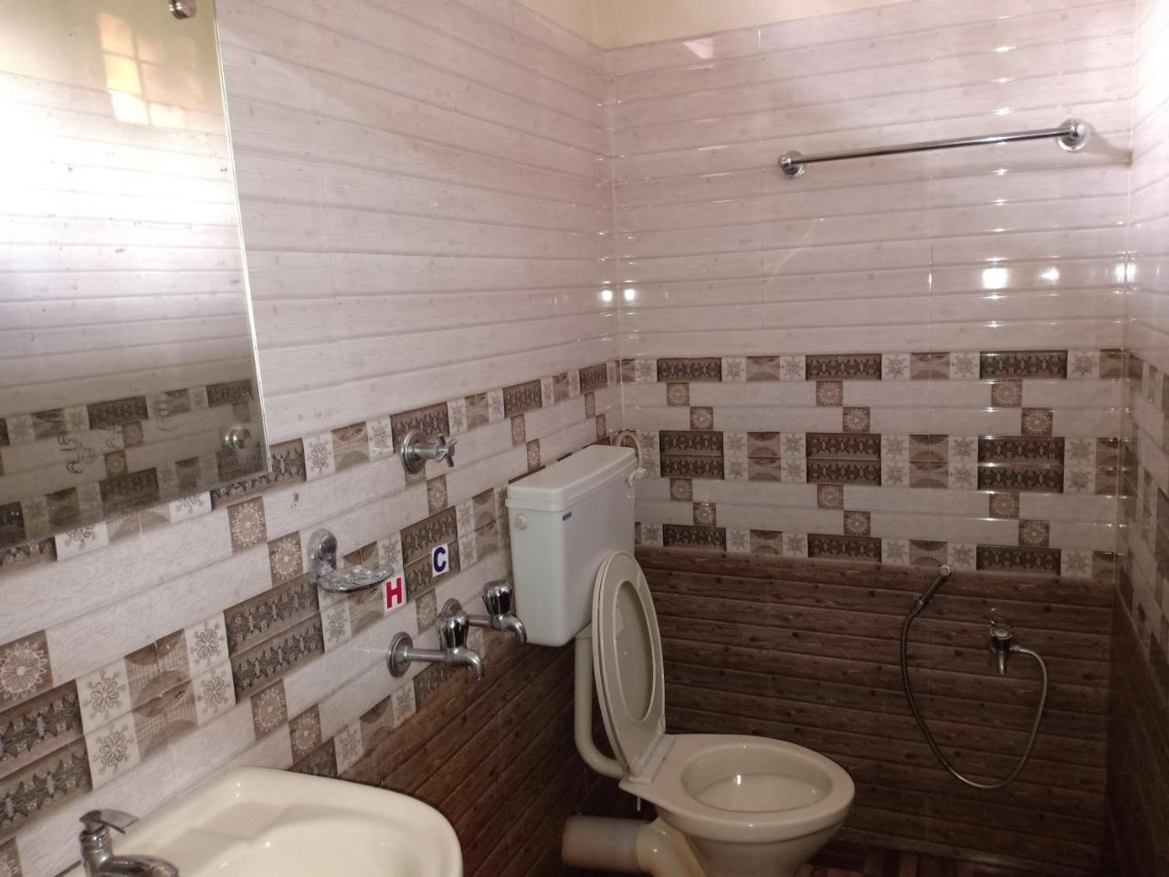 Chottanikara Hotel Woodlands المظهر الخارجي الصورة